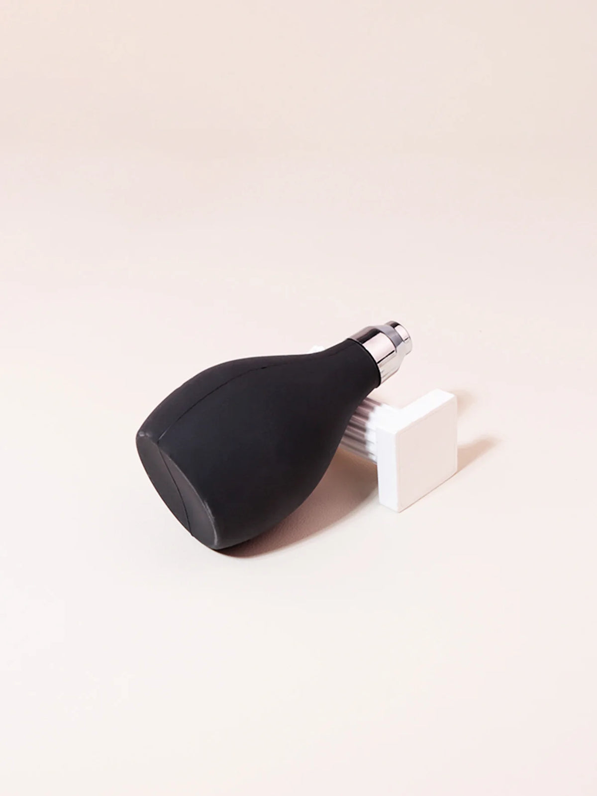 Silicone powder spray bottle, refillable talcum powder hair dryer, convenient hair salon hair powder spray bottle